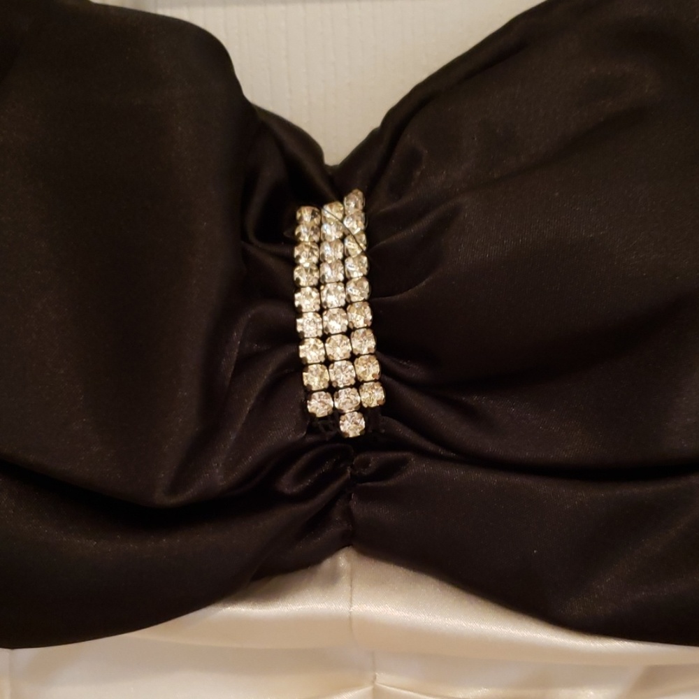 B.DARLIN STRAPLESS DRESS - Picture 3 of 5
